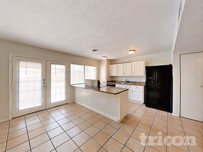 7006 Blackberry Drive, Arlington, TX 76016 photo 4