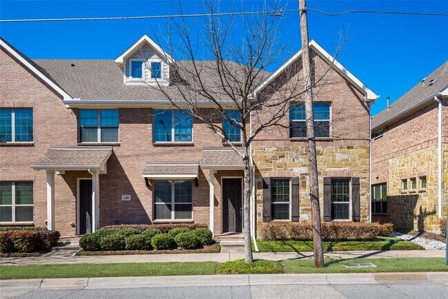 636 South Greenville Avenue, Richardson, TX 75081 photo 2