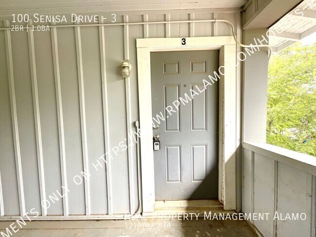 100 Senisa Dr San Antonio, TX 78228 photo 3