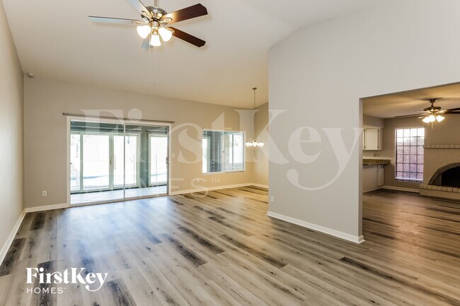 10632 N 39th Ave Phoenix, AZ 85029 photo 3