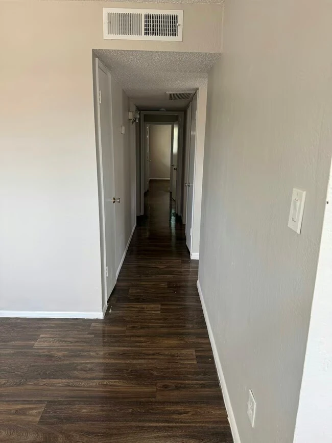 4631 N 12th Ave Phoenix, AZ 85013 photo 4