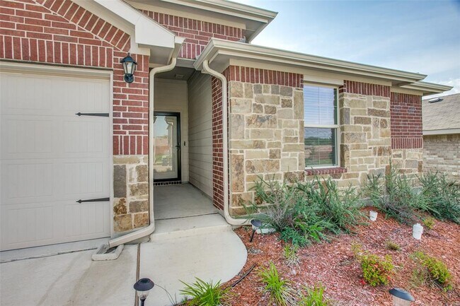 2309 Blythwood Trail Fort Worth, TX 76108 photo 2