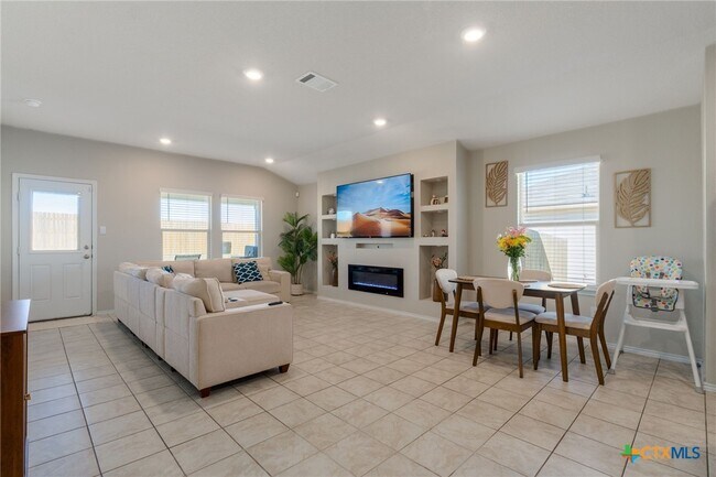 5105 Natalia Rd Killeen, TX 76549 photo 2