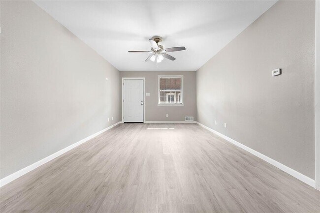 3430 Sockwell Blvd Greenville, TX 75401 photo 4