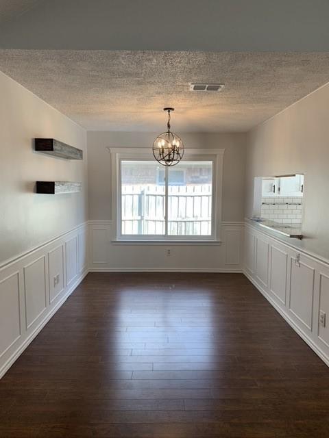 990 Camden Drive, Lewisville, TX 75067 photo 5