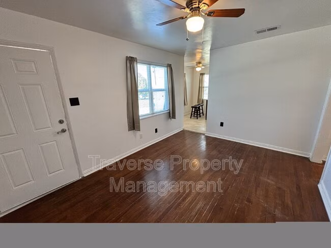 2645 Canberra Court, Fort Worth, TX 76105 photo 5