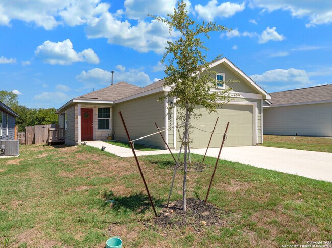 7231 Rosada Way San Antonio, TX 78218 photo 3
