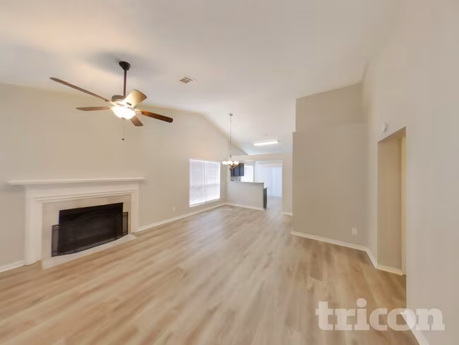 5522 Silver Maple Drive, Arlington, TX 76018 photo 3