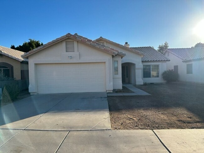 WALKING DISTANCE TO DESERT VISTA HIGH SCHOOL WITH NO HOA photo 2