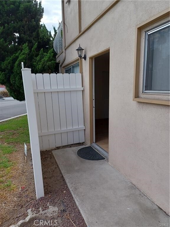 504 S Ola Vista San Clemente, CA 92672 photo 3