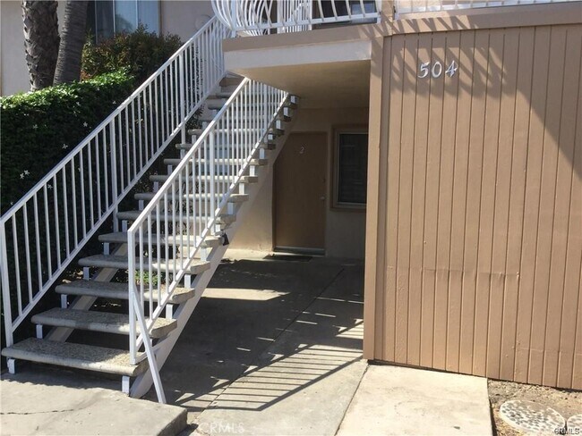 504 S Ola Vista San Clemente, CA 92672 photo 2