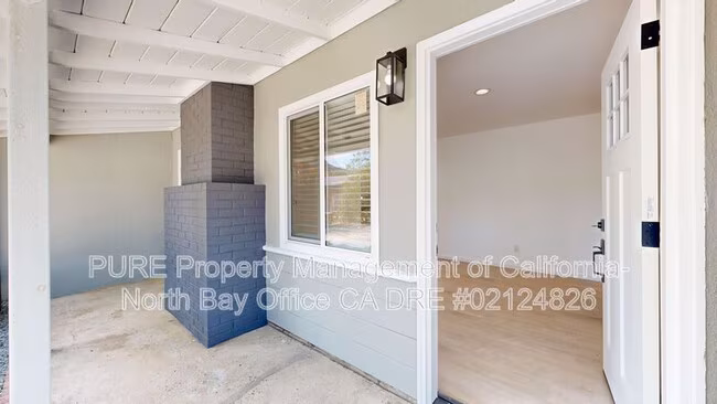 480 Washington Ct photo 5