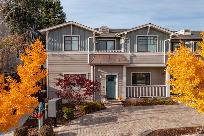904 Bayswater AVE 3 photo 5