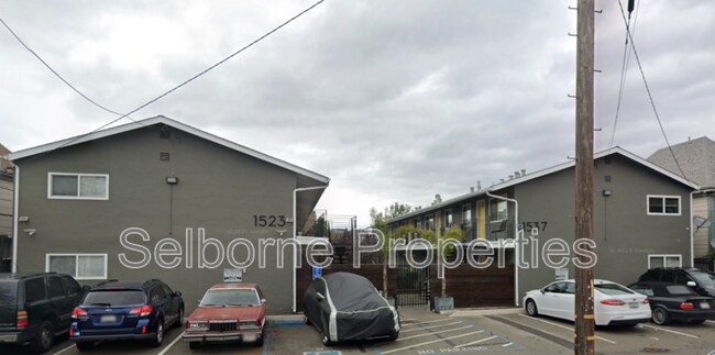 1537 8th Avenue - F photo 2