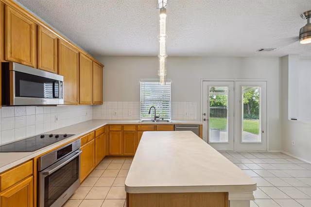 3541 Silverado Trail, Roanoke, TX 76262 photo 3