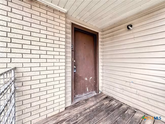 712 Martindale Rd San Marcos, TX 78666 photo 4