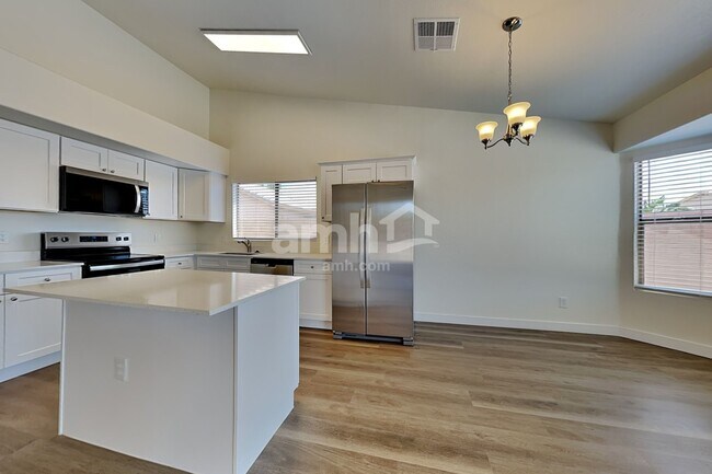 7599 W Vermont Ave Glendale, AZ 85303 photo 5