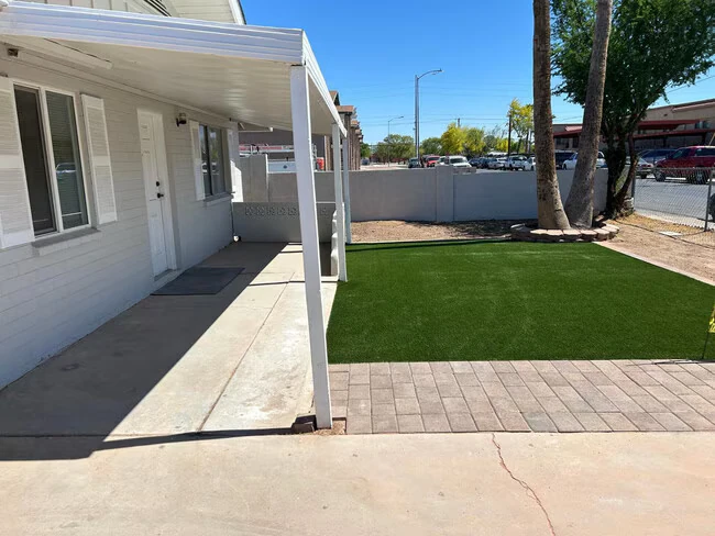 726 E 3rd Ave Mesa, AZ 85204 photo 5