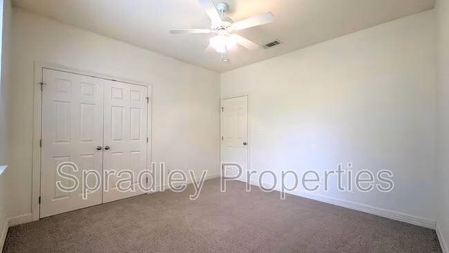 820 N Beal St Belton, TX 76513 photo 5