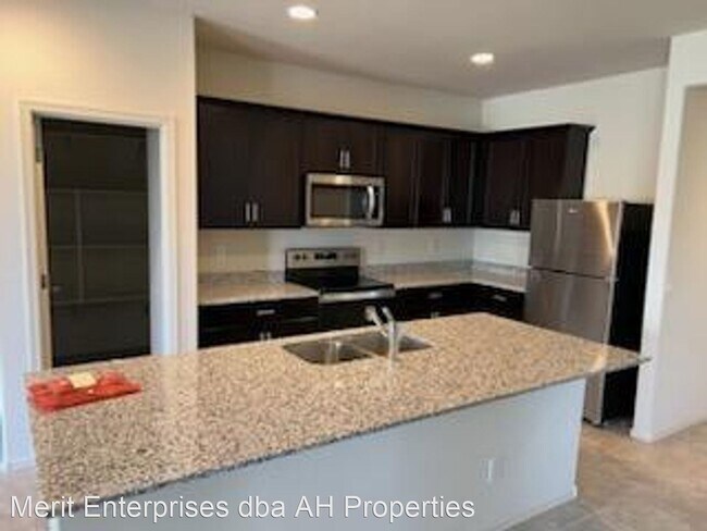 43570 W Cypress Ln MARICOPA, AZ 85138 photo 4