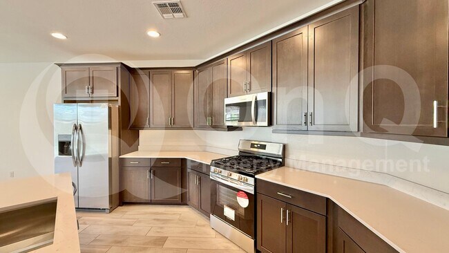 1454 W J Waltz Wy Apache Junction, AZ 85120 photo 2