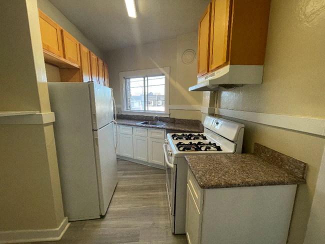 3524 Foothill Blvd Oakland, CA 94601 photo 3