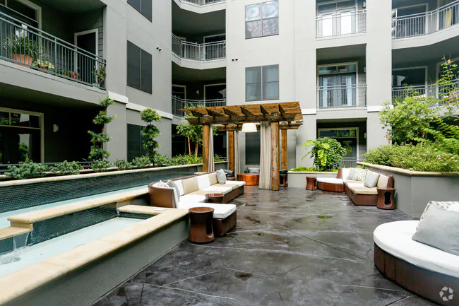 The Westheimer Apartments photo 4
