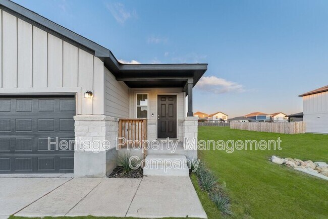 817 Heartseed Ave New Braunfels, TX 78130 photo 2
