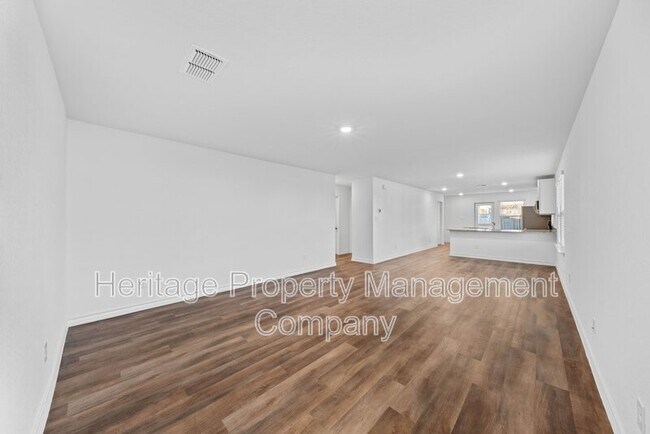 817 Heartseed Ave New Braunfels, TX 78130 photo 5