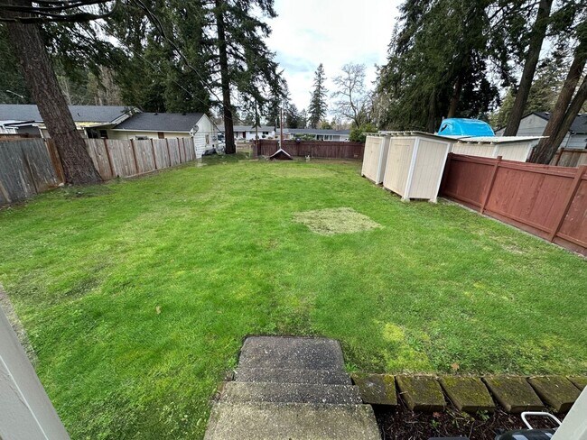 9823 N Gate Rd SW Lakewood, WA 98498 photo 2