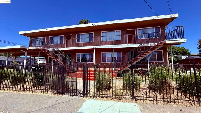 10100 Walnut Street, Oakland, CA 94603 photo 4