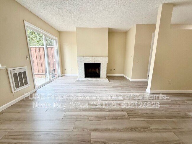 687 Racquet Club Cir Rohnert Park, CA 94928 photo 5