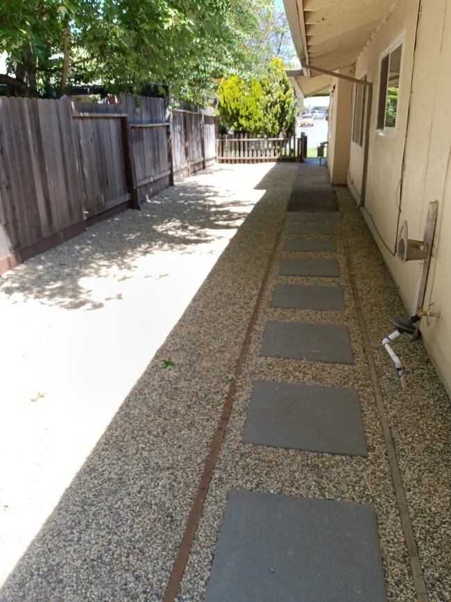 320 Wikiup Dr Santa Rosa, CA 95403 photo 4