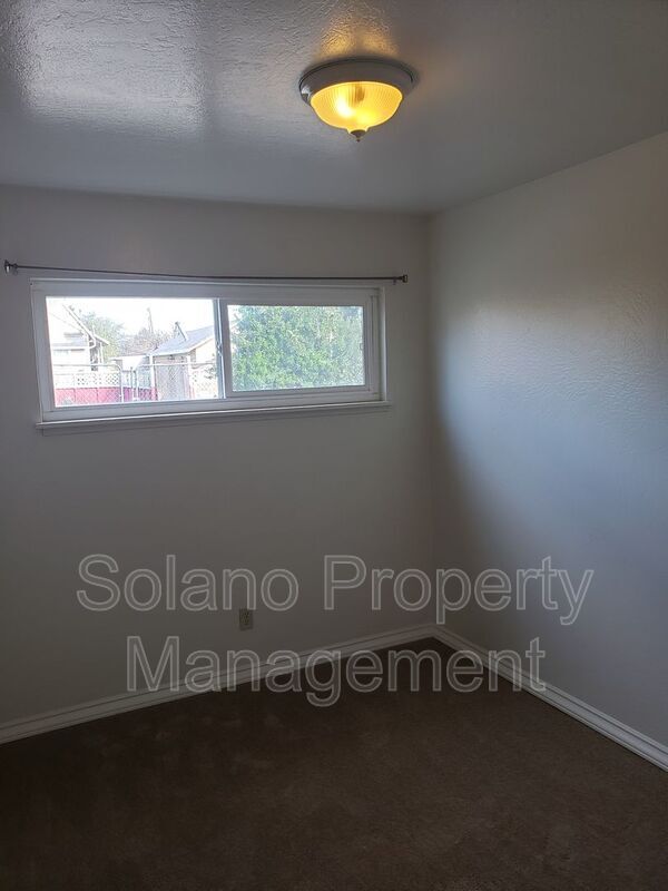 940 Ohio St Fairfield, CA 94533 photo 5