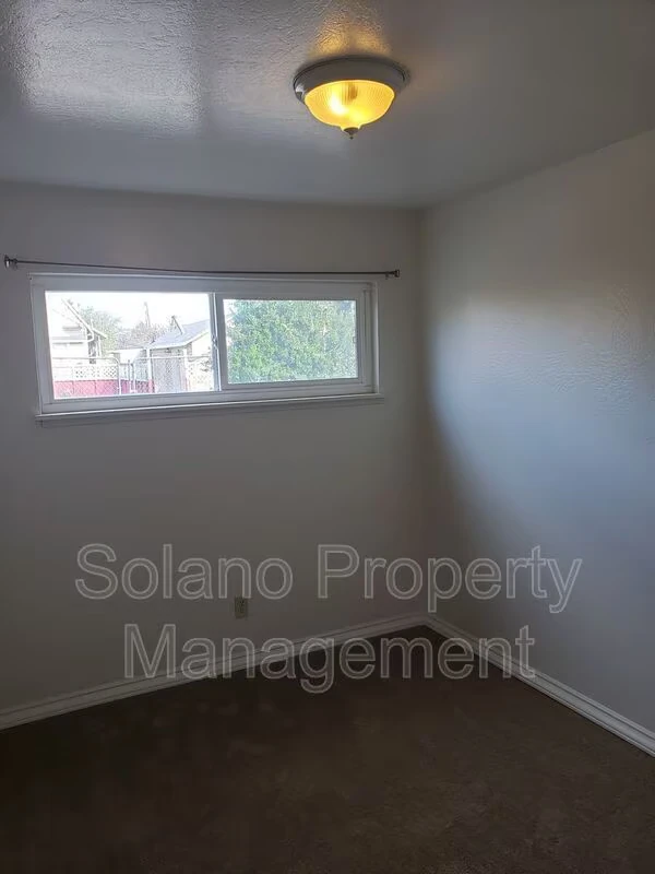 940 Ohio St Fairfield, CA 94533 photo 5