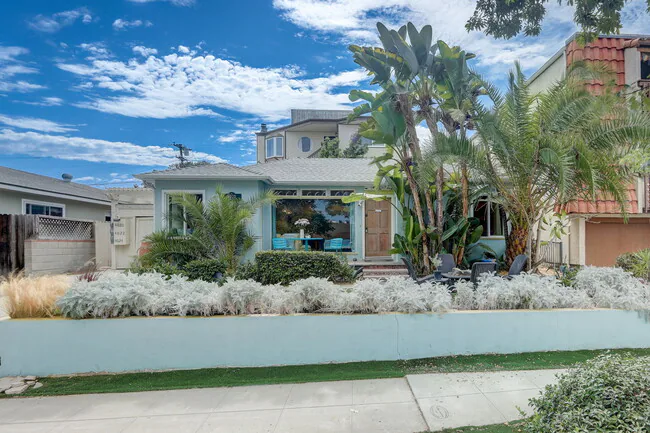 4020 Sequoia St San Diego, CA 92109 photo 3
