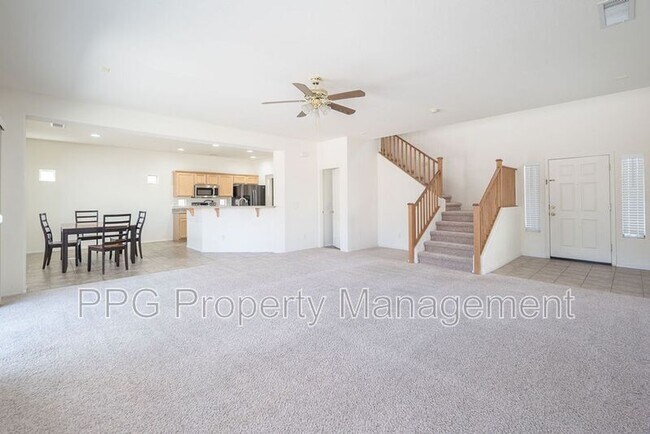 13819 W Mauna Loa Ln photo 3