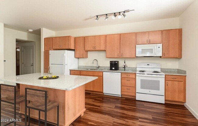7750 W Encanto Blvd Phoenix, AZ 85035 photo 3