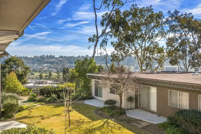 6371 Caminito Lazaro San Diego, CA 92111 photo 3