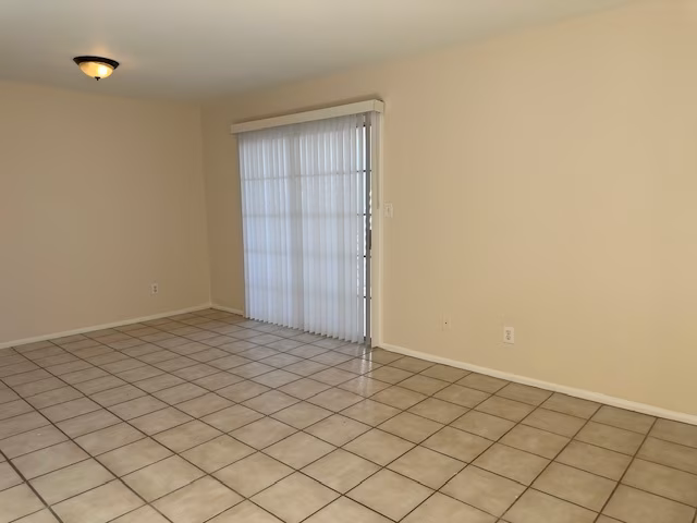1908 N Spring Mesa, AZ 85203 photo 2