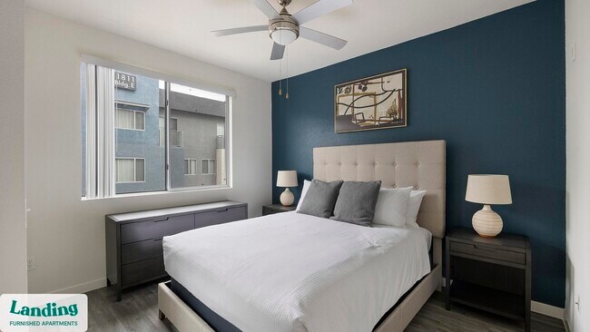 1811 E Apache Blvd Tempe, AZ 85281 photo 2