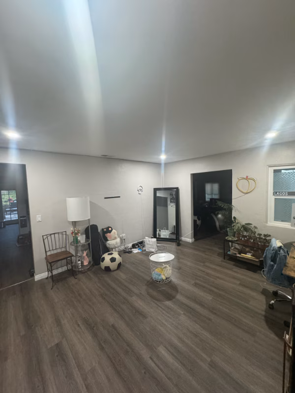 5304 Trinidad Way - Room 2 photo 3