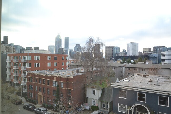 Press 2 Condominiums ~ Capitol Hill photo 4