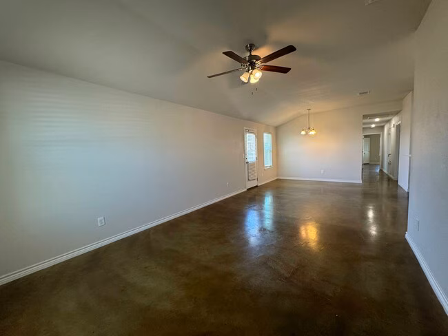 108 Lowes Blvd Killeen, TX 76542 photo 2