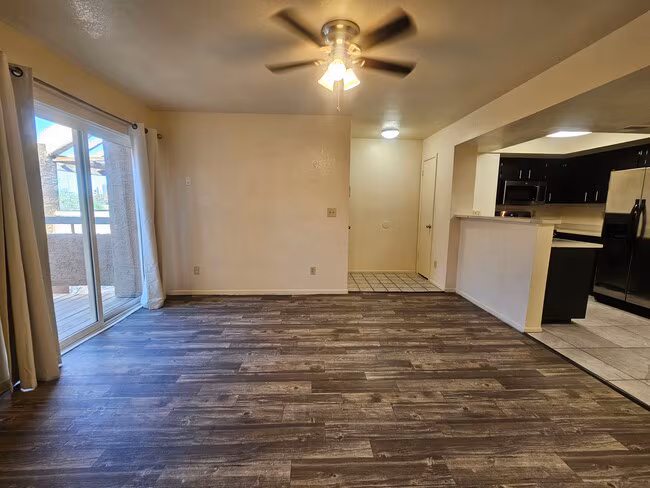 Silverwood Apartments photo 2