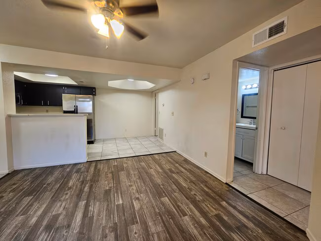Silverwood Apartments photo 4