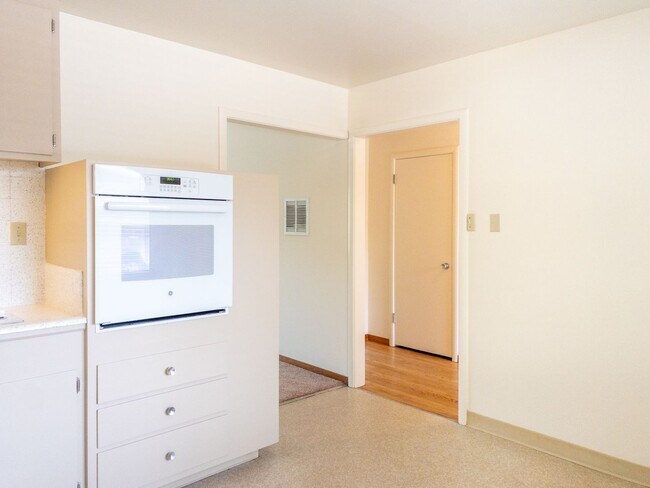 36 Ross Ave San Anselmo, CA 94960 photo 5