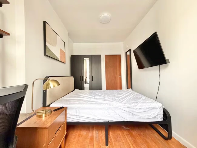 1993 3rd Ave New York, NY 10029 photo 2