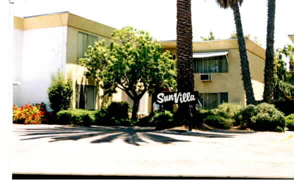 909-911 South Magnolia Avenue, El Cajon, CA 92020 photo 2