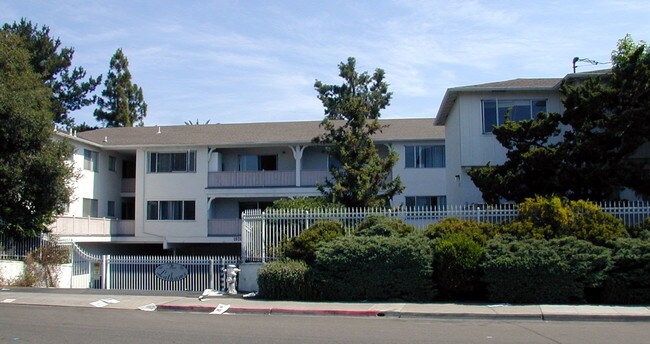 1969 Latham St photo 2